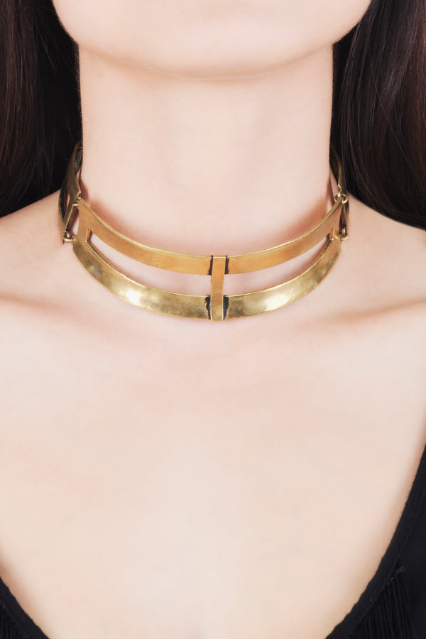 cross collar white brass