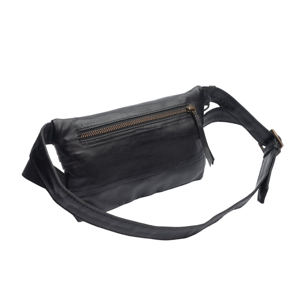 Leather fanny pack, unisex, adjustable.